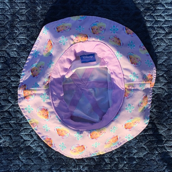 Frozen Bucket Hat - Picture 3 of 4